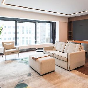 One-Bedroom King Suite